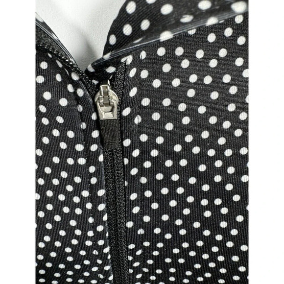 Women’s Nike  golf Dri Fit Black Polka Dot  Quarter Zip Long Sleeve Size Small - Picture 4 of 8